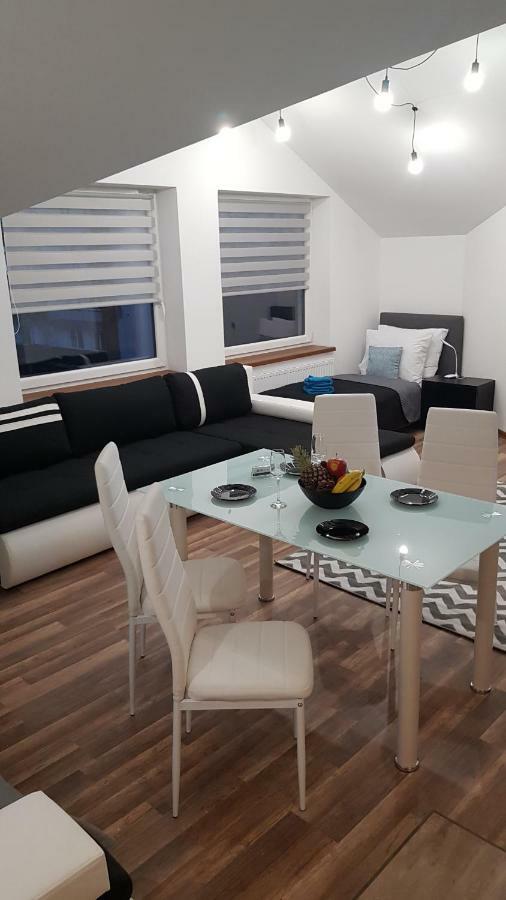 Apartament Warszawa Appartamento Mielec Esterno foto